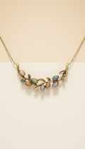 Botanical curved pendant necklace